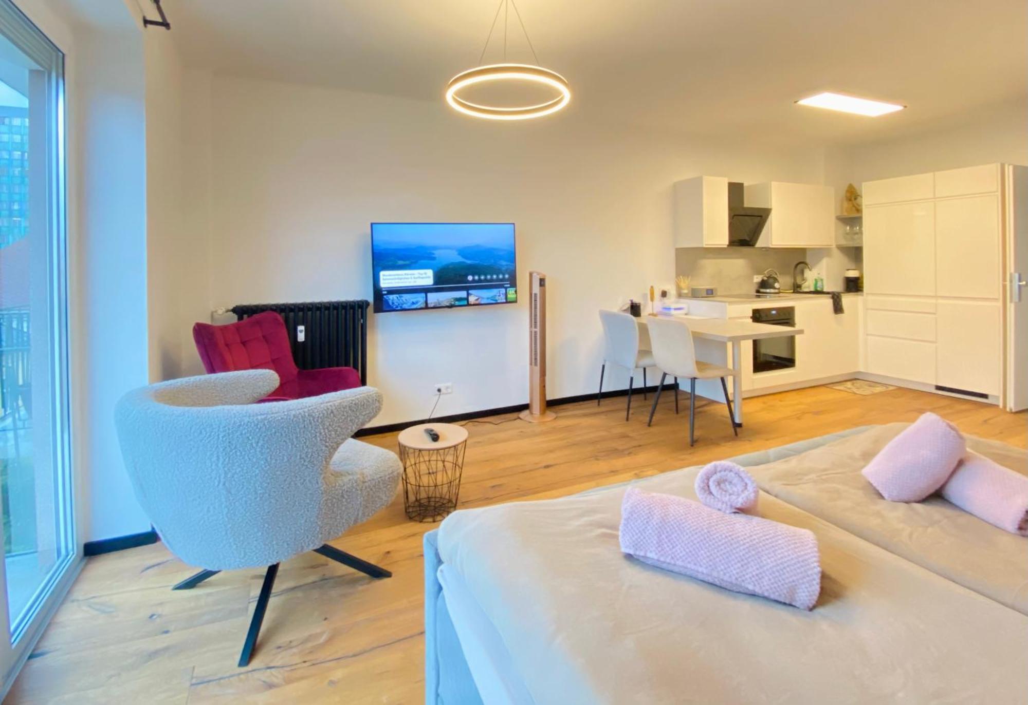 Bamo Studio - City Living Downtown Klagenfurt am Woerthersee Exteriör bild